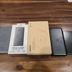 Samsung, Aukey, and Auskang Power Banks / Battery Packs