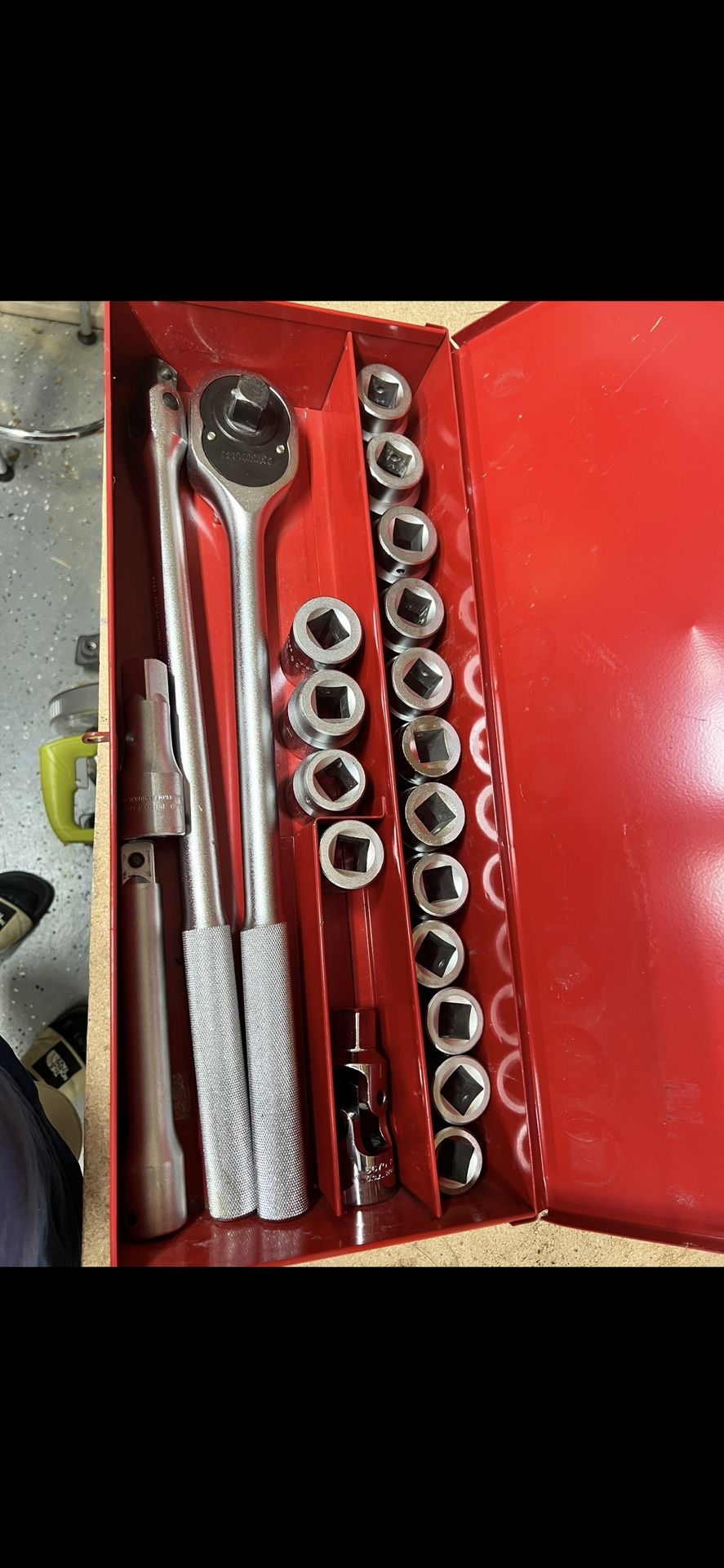 Proto Socket Set With 3/4 Inch Ratchet