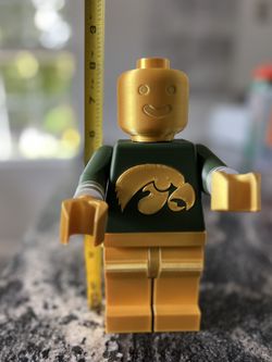 DR Falcon Lego Man