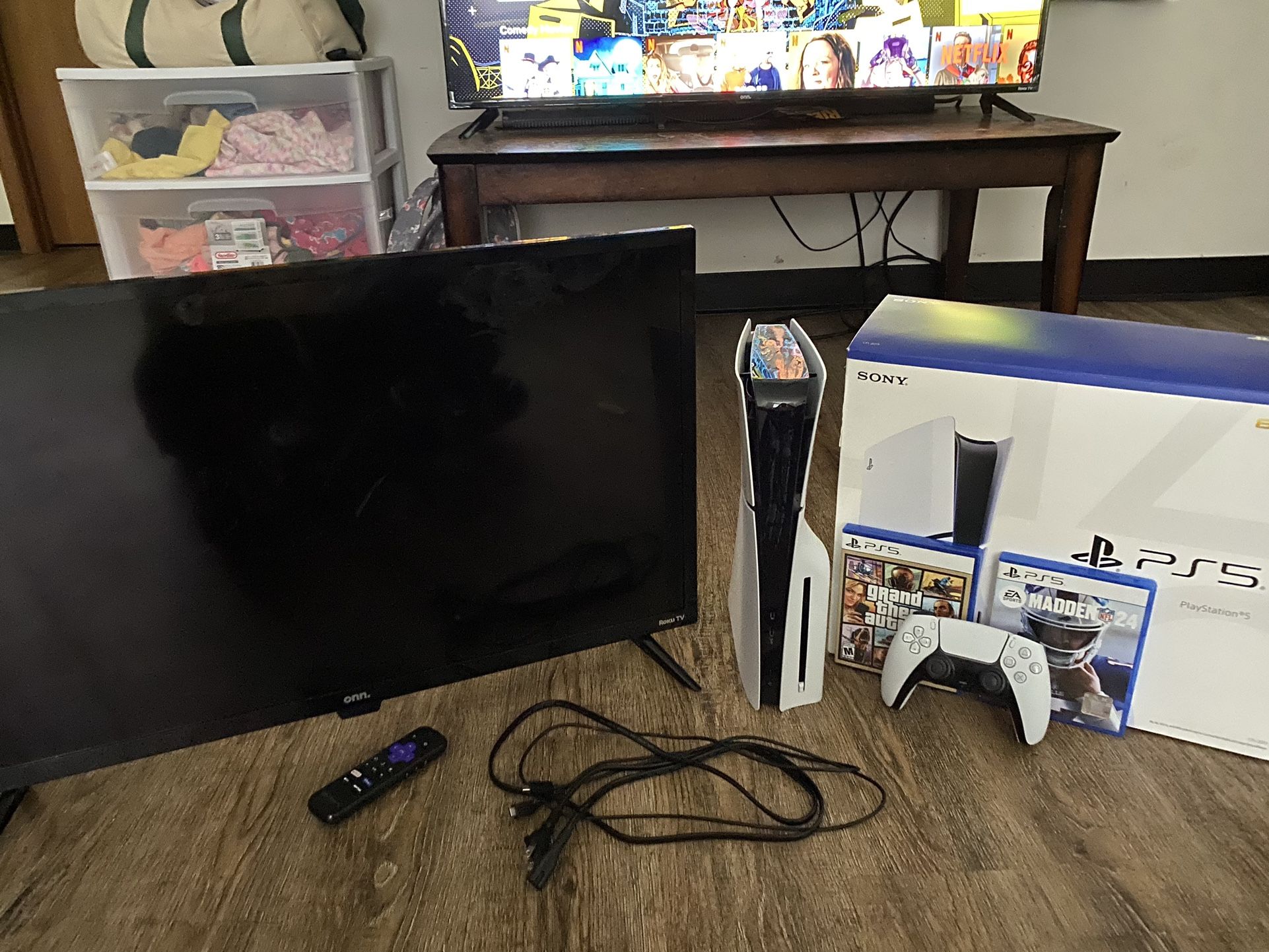 Brand New Ps5 And Roku TV