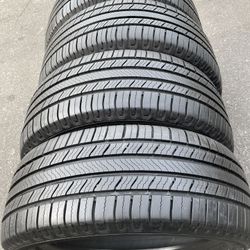 Selling Set Of Michelin 225/55/r18
