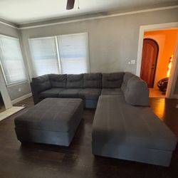 GREY SECTIONAL Couch For Sale! $400 OBO 