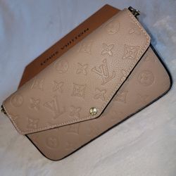 New!! LOUIS VUITTON Crossbody Bag