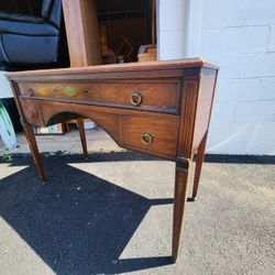 Antique Dressers With Mirrors