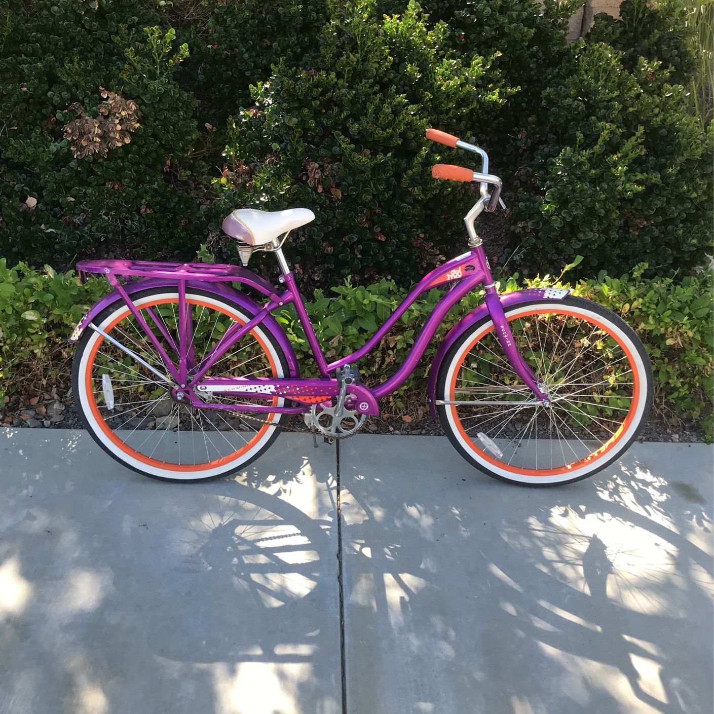 26” Schwinn Del Mar Ladies Beach Cruiser for Sale in Lake Elsinore