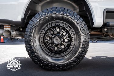 KMC GRS Matte Black 18”