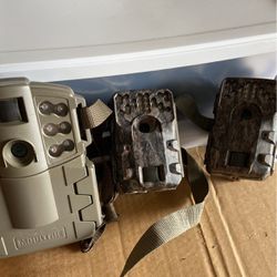 Moultrie Game Cameras Great Condition 