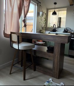 55” Island Or Bar Table