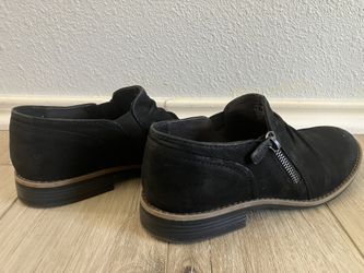 Clarks Camzin Pace Booties in Black Nubuck Leather W8.5