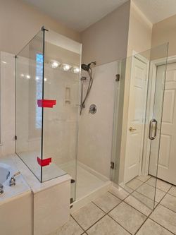 Glass Shower Door 