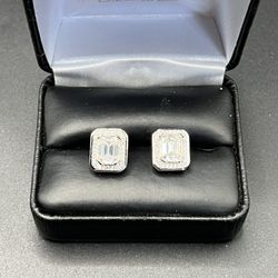 925 Sterling silver 4CT  Emerald Moissanite stud earrings unisex