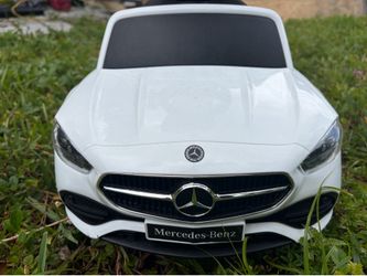 Your Baby’s First Mercedes Benz push car