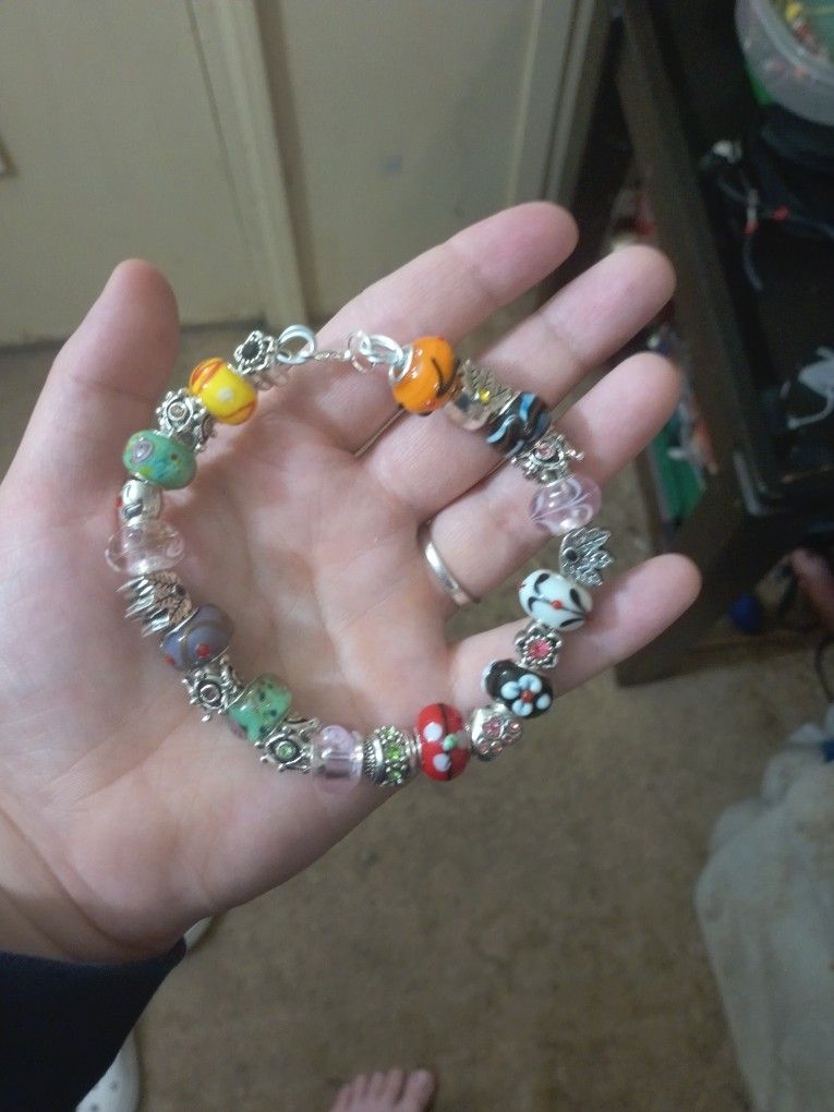 Murano Glass Bead Wire Bracelet