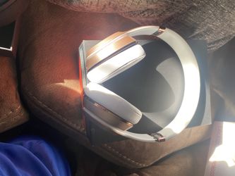 Beats solo 3 wireless (rose gold)