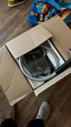Clothes steamer