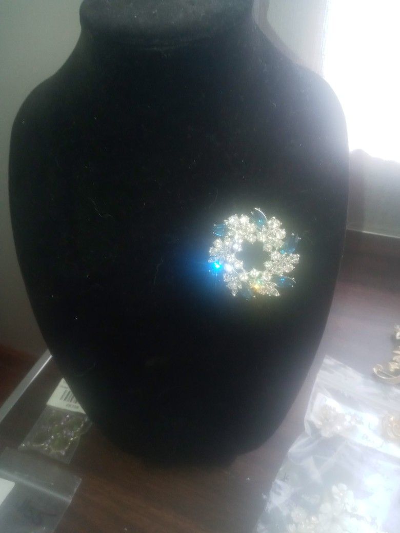 Vintage Brooch