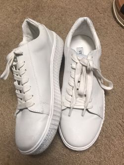 Steve Madden white
