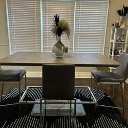 Dining Room Table 