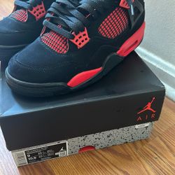 Jordan 4 Red Thunder Retro 