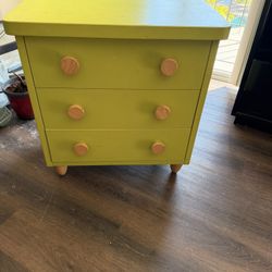 Beautiful For Kids Kind Like Mickey Mouse City In Disney $25dlls Obo