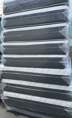 Queen Size Mattress Memory Foam size