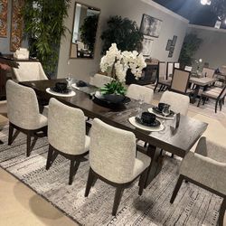 Beautiful Dining Table,dark Brown Wood Table ,no Money Down!!!