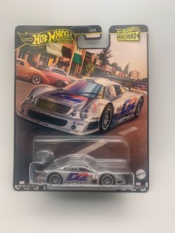 Hot Wheels Premium Boulevard Mercedes-Benz CLK GTR