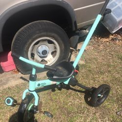Very Nice Kids Flippa. Tricycle With A Dart Steering Handle Only $30 Firm