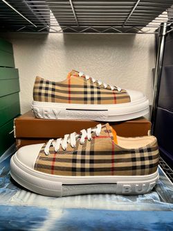Burberry brown