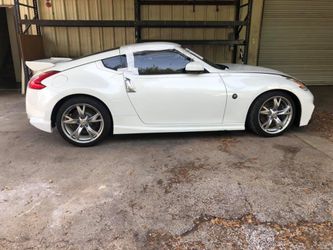 2010 Nissan 370Z parts only!