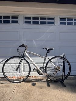 Diamondback Insight 1 Hybrid Bike - Medium (17" Frame)