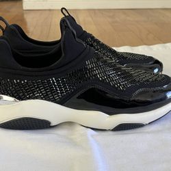 Salvatore Ferragamo “GIOLLY” Slip-On Sneakers SZ 6.5(Worn Twice)