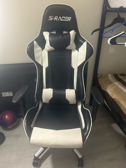 Black/White gaming chair