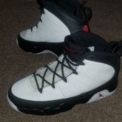 Air Jordan 9 Retro White Varsity Red