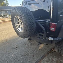 Jeep JK Rear Bumper And Tire Carrier