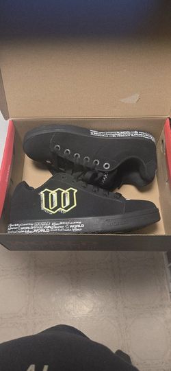 World Industries Shadow Sz. 8.5 Men
