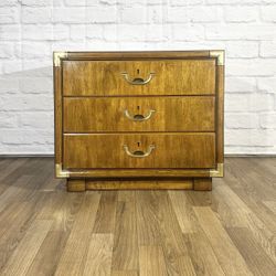 1980s Vintage Drexel Heritage Campaign Nightstand in Walnut and Brass – Accolade Collection⚡️