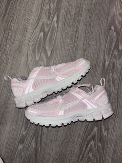 Nike Zoom Vomero 5 Pink Sneakers