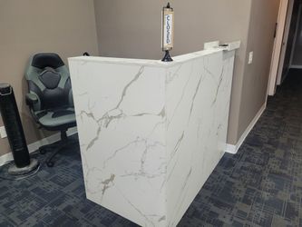 Customer Service Desk