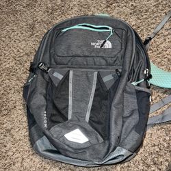 North Face Recons Women Backpack 