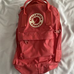 Fjallraven Kanken Small Backpack 