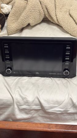 Toyota Corolla 2021 stock OEM HEADUNIT/SPEAKERS