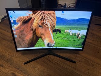 Selling 3 used monitors IPS