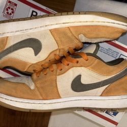  Air Jordan 1 Curry (used)