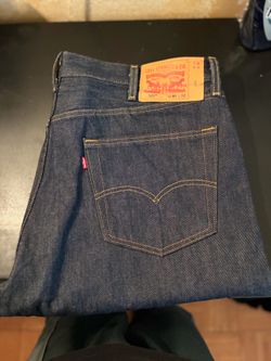 Blue Levis 501 shrink to fit W40xL32