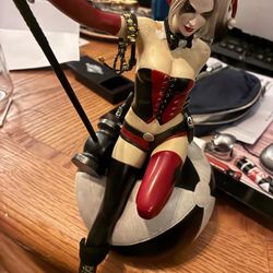 HArLeY QUeeN (QuiNn)