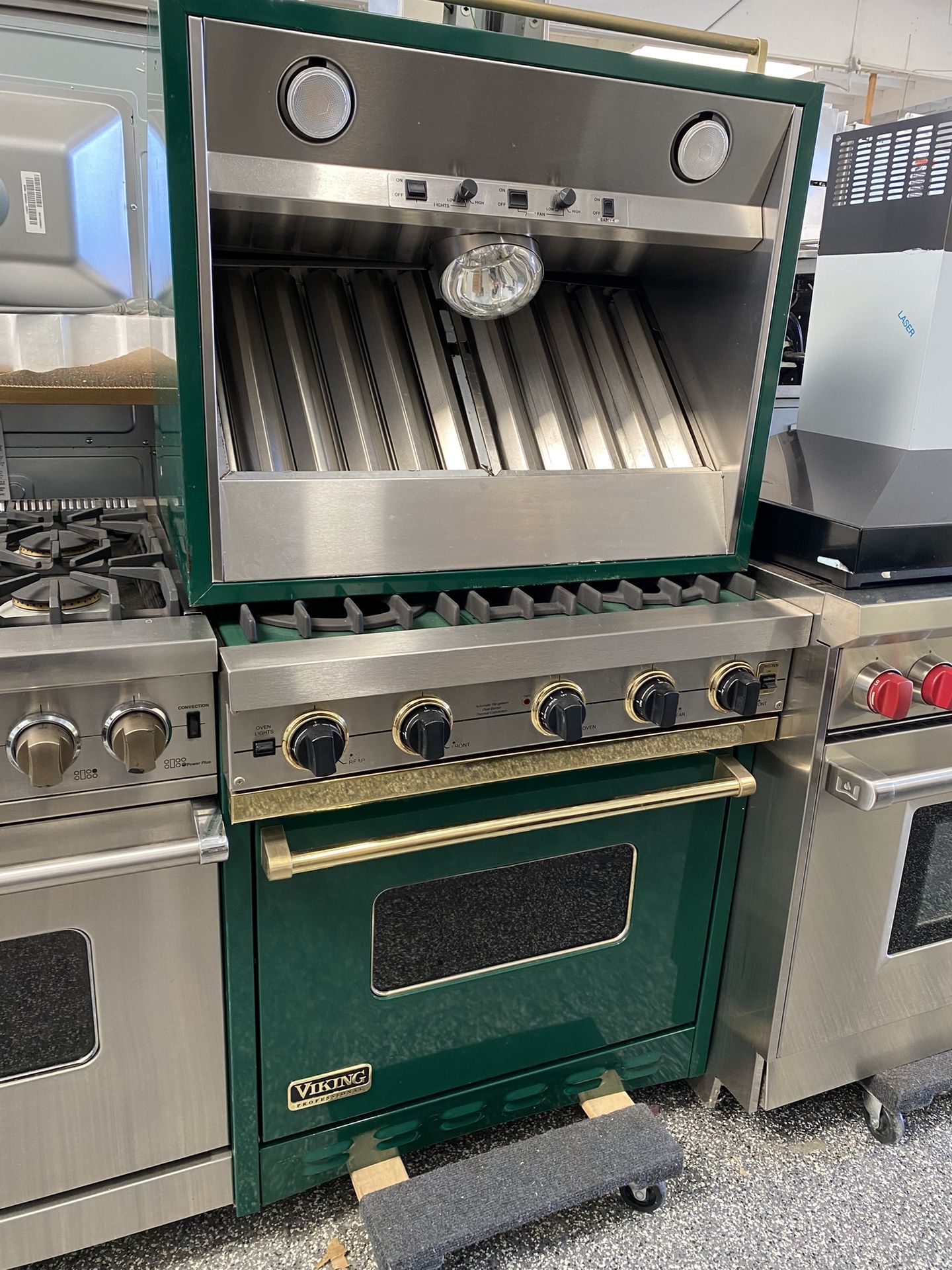 Viking 30” Kitchen Set- 30” Stove And 30” Hood