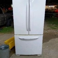 Refrigerator In Great Condition 