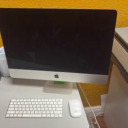 Macbook Desktop With Mouse And keyboard 