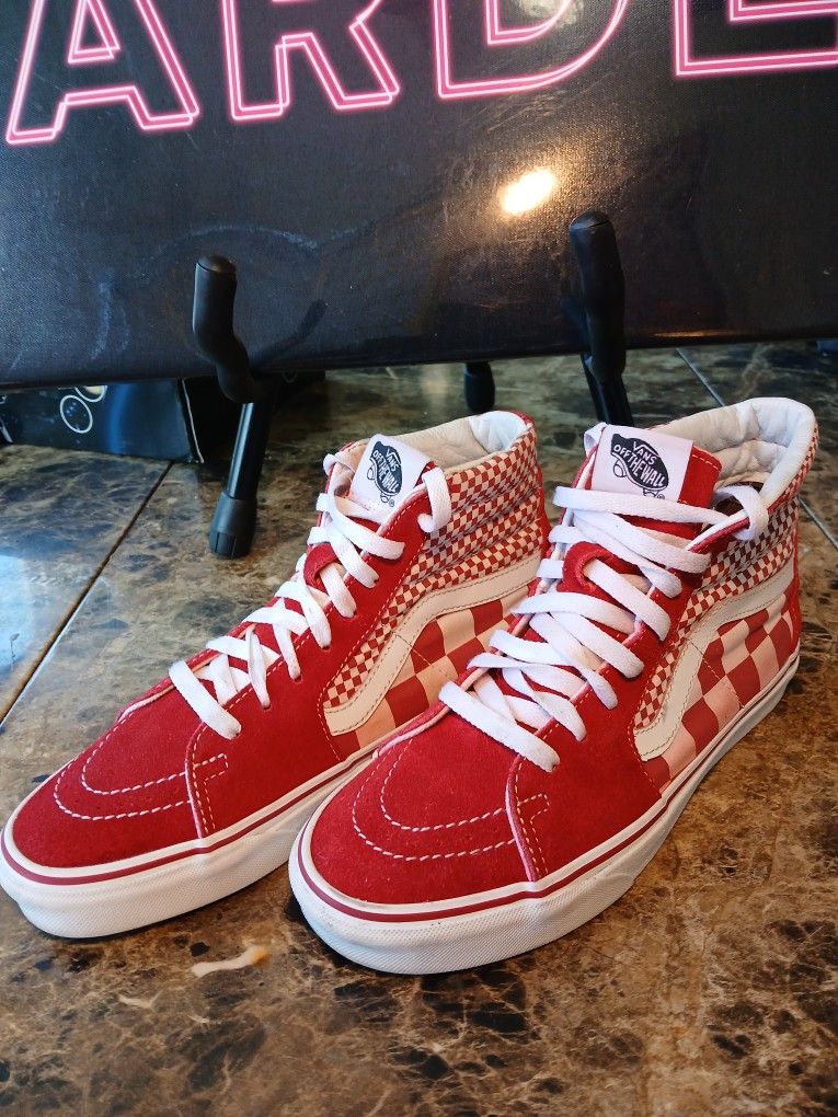 Vans Customs Sk8-Hi Checkerboard Red White Size 6.5 Mens Skateboarding High Top
The Vans Customs Sk8-Hi Checkerboard Red White Size 6.5 Men's Skateb